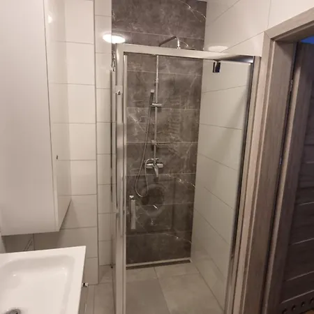 아파트 Szkolna Na 6 슈차이르크